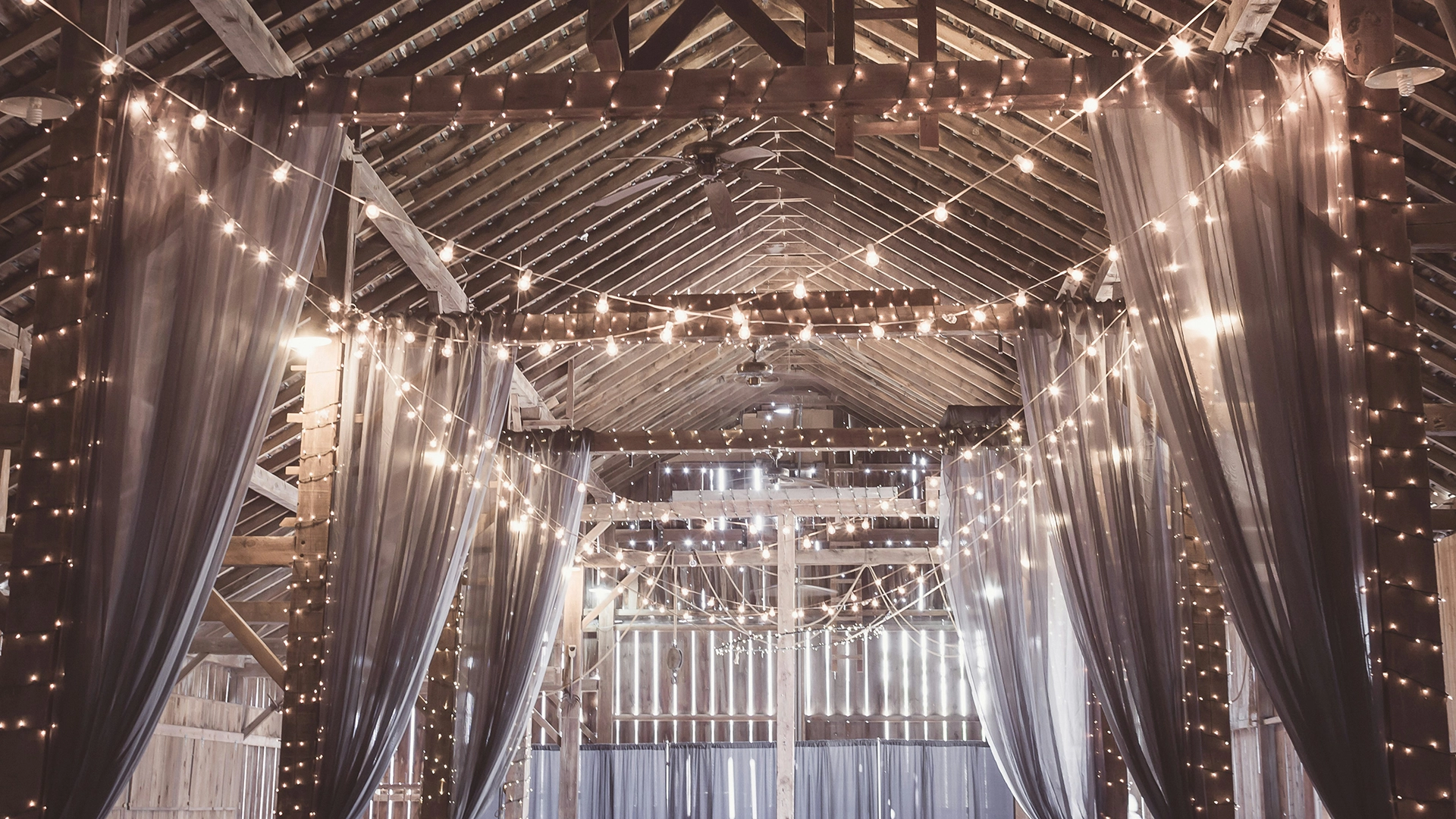 Wedding Traditions vs. Modern Trends